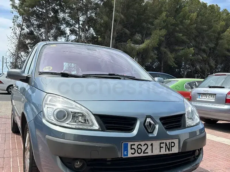 Usado Renault Scénic 105 CV (77 kW) 2007 Azul Monovolumen