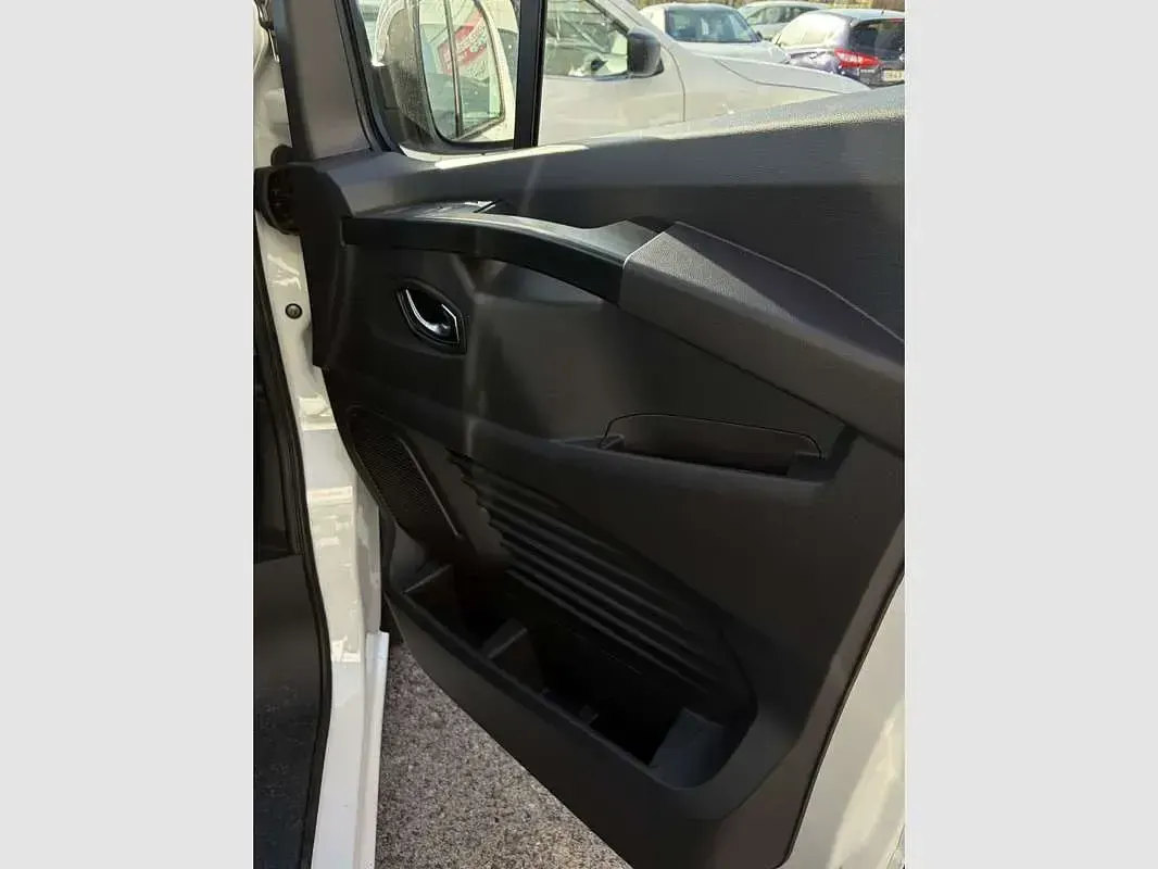 Nuevo Nissan Primastar N-Connecta 131 CV (96 kW) 2025 Blanco Monovolumen