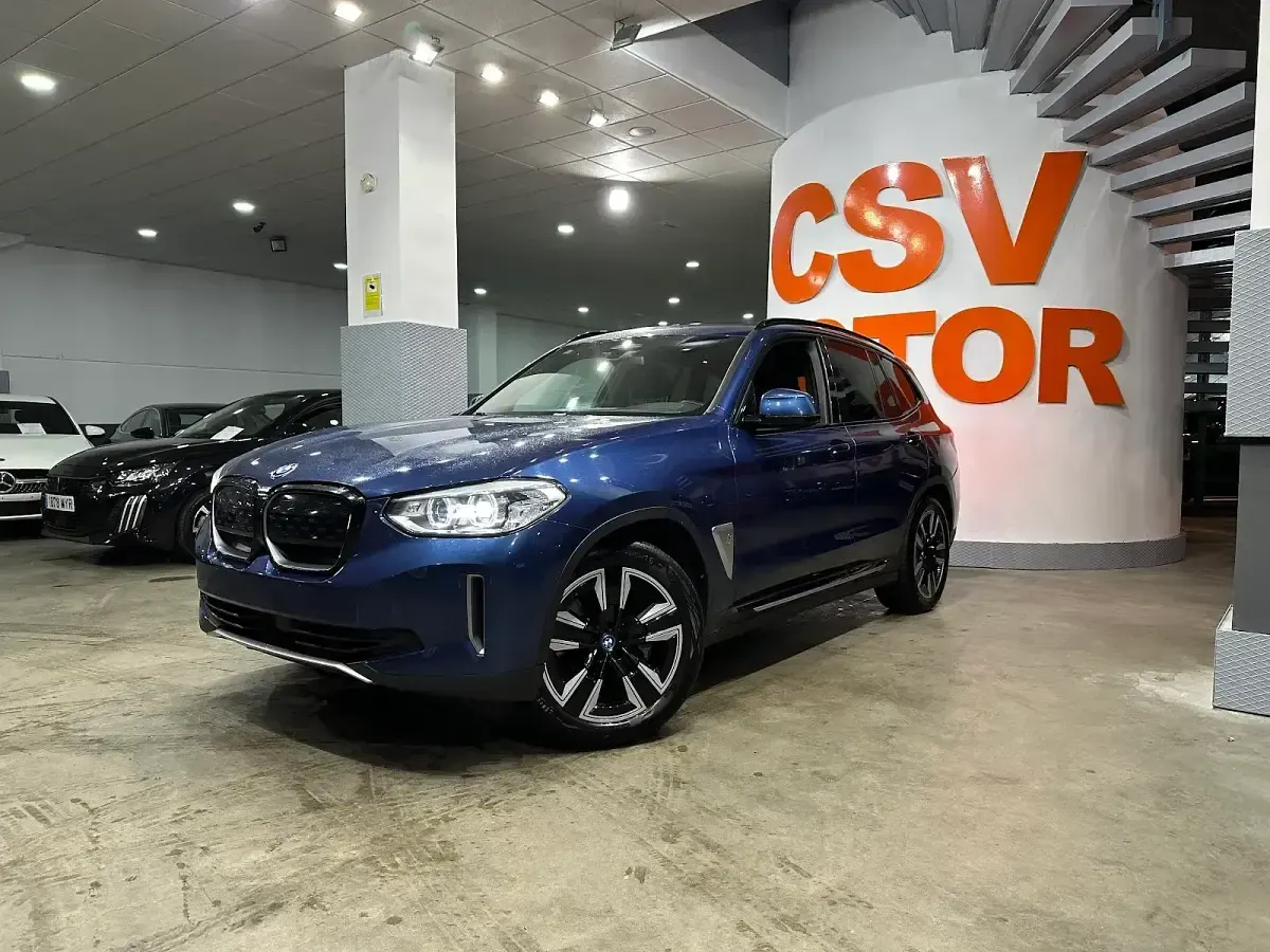 Usado BMW iX3 209 kW (285 CV) 2021 Azul SUV