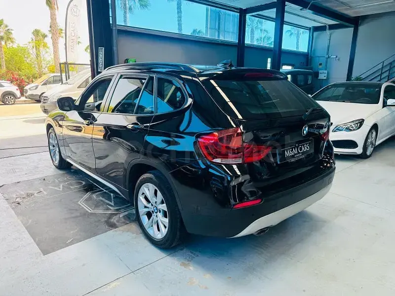 Usado BMW X1 143 CV (105 kW) 2012 Negro SUV