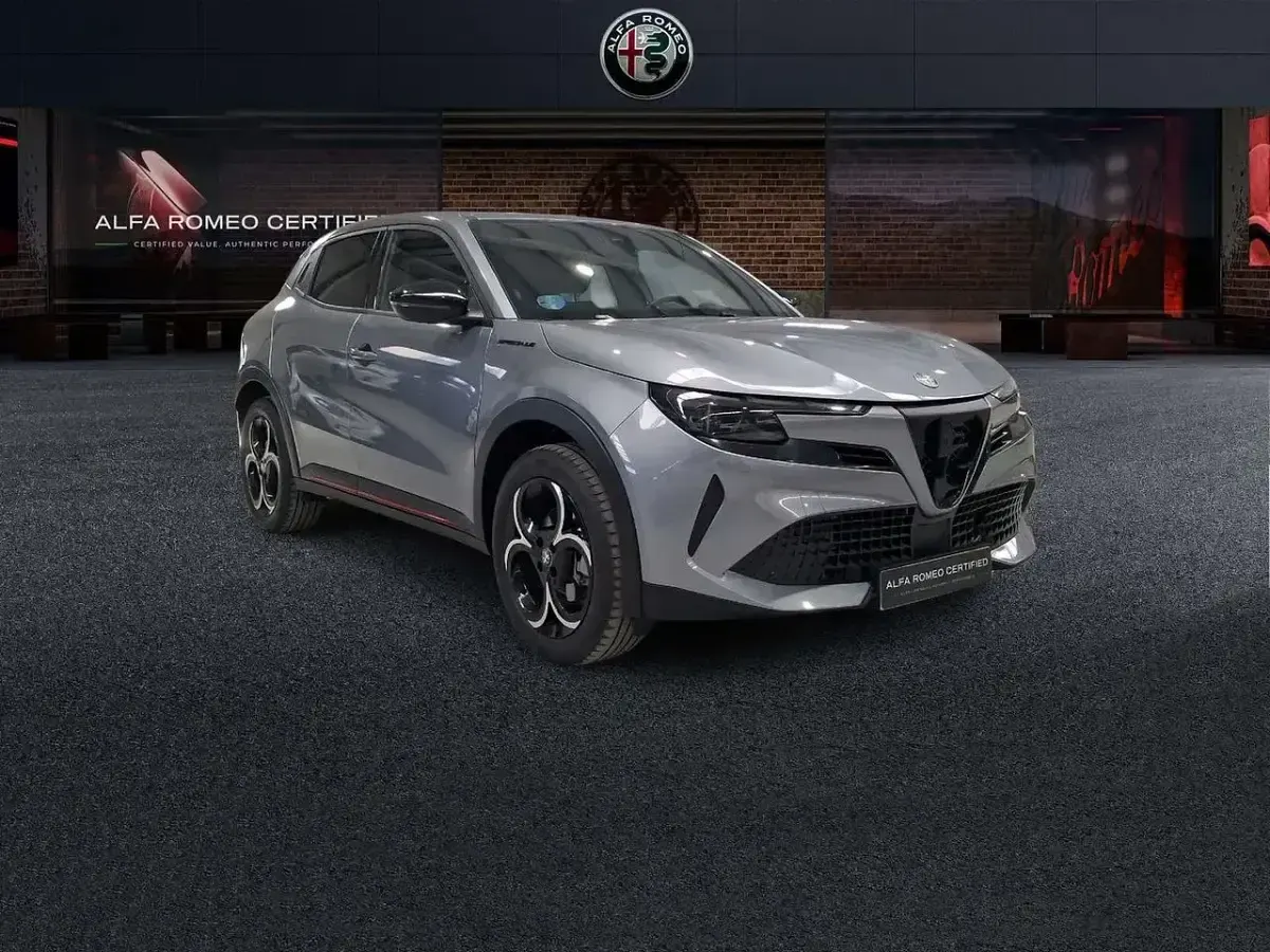 Usado Alfa Romeo GT Junior 136 CV (100 kW) 2024 Gris