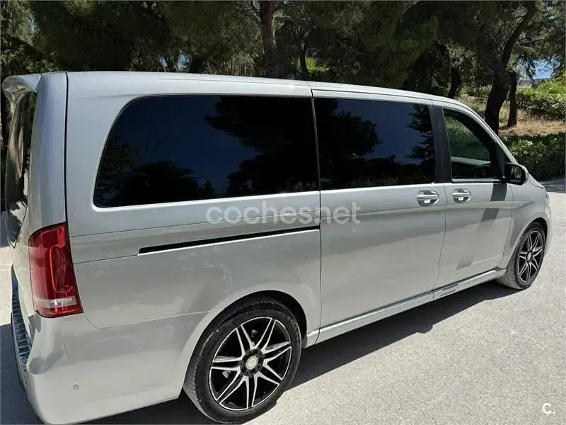 Usado Mercedes V250 Avantgarde 190 CV (139 kW) 2017 Gris / plata Monovolumen