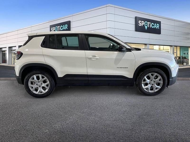 Usado Jeep Avenger Altitude 100 CV (73 kW) 2023 Blanco SUV