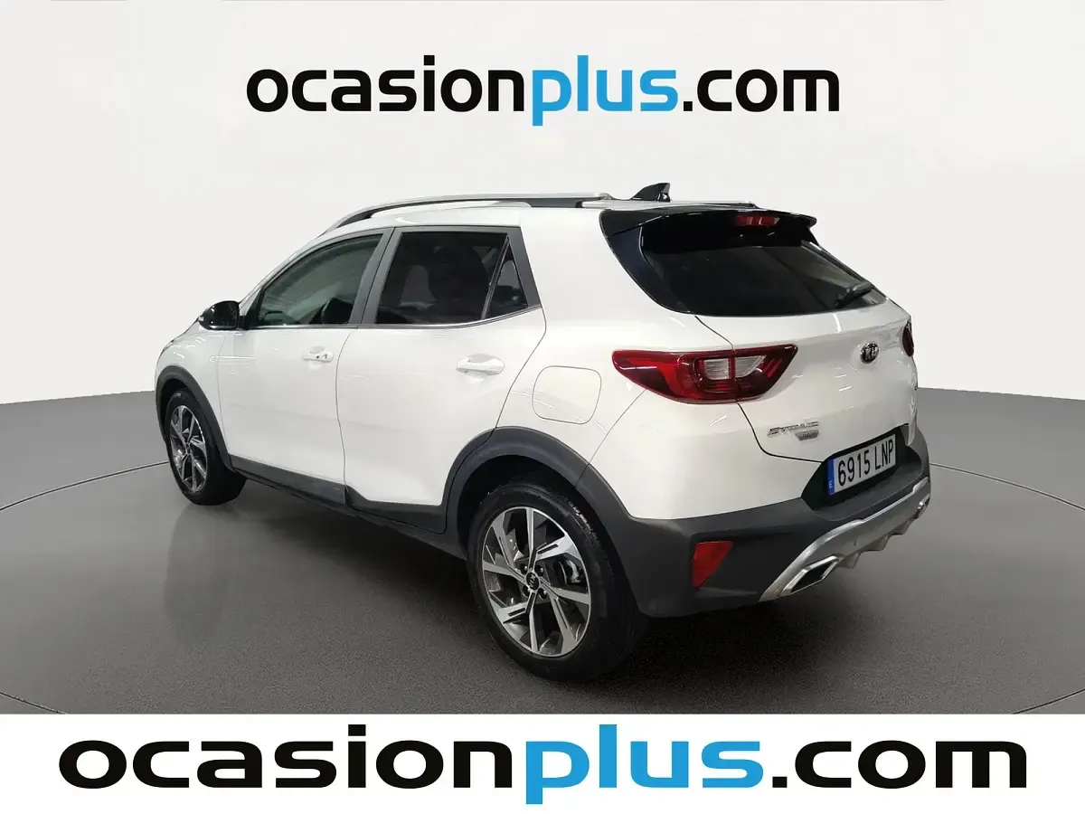 Usado Kia Stonic GT-Line 120 CV (88 kW) 2021 Blanco SUV