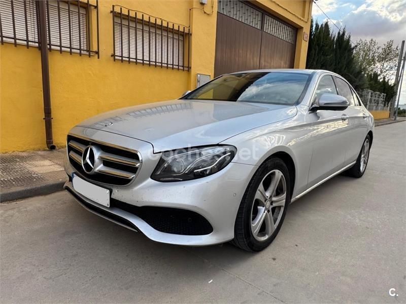 Gris / plata Usado 2016 Mercedes E220 Elegance Berlina | 24.500 € (Un poco caro) - Imagen 1/4