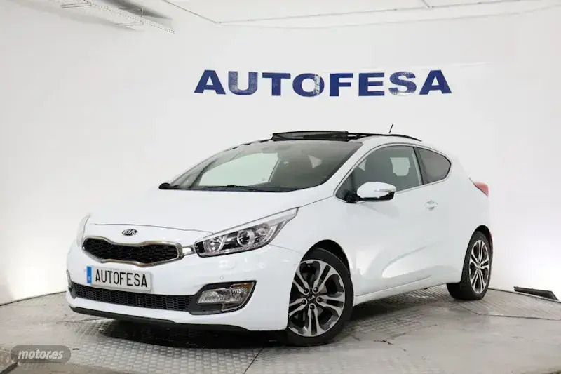 Blanco Usado 2013 Kia ProCeed Utilitario | 9650 € (Un poco caro) - Imagen 1/4