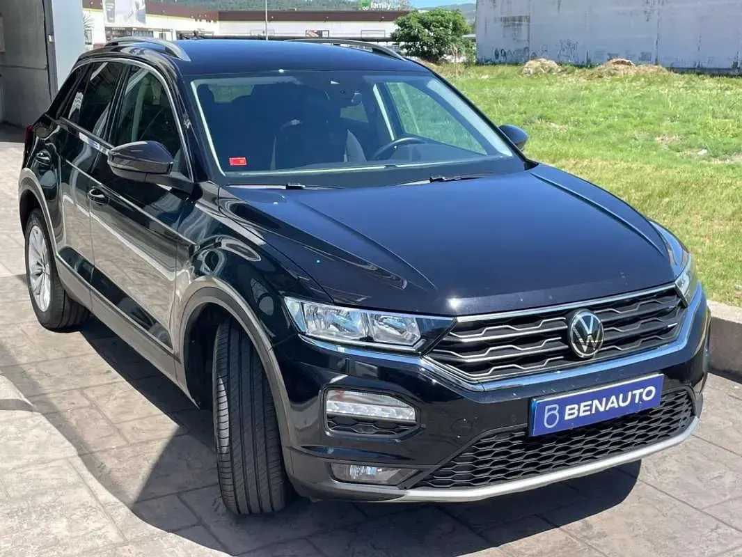Usado VW T-Roc Advance 116 CV (85 kW) 2021 Negro SUV