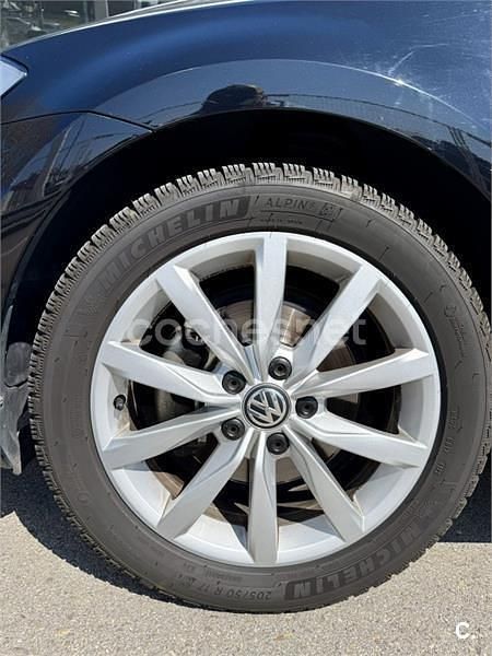Usado VW Golf VII Advance 122 CV (89 kW) 2015 Negro Berlina