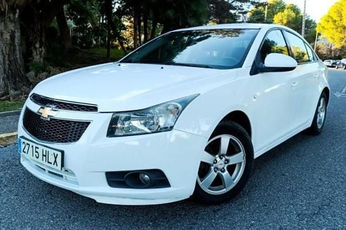 Usado Chevrolet Cruze LT 91 CV (66 kW) 2012 Blanco Familiar