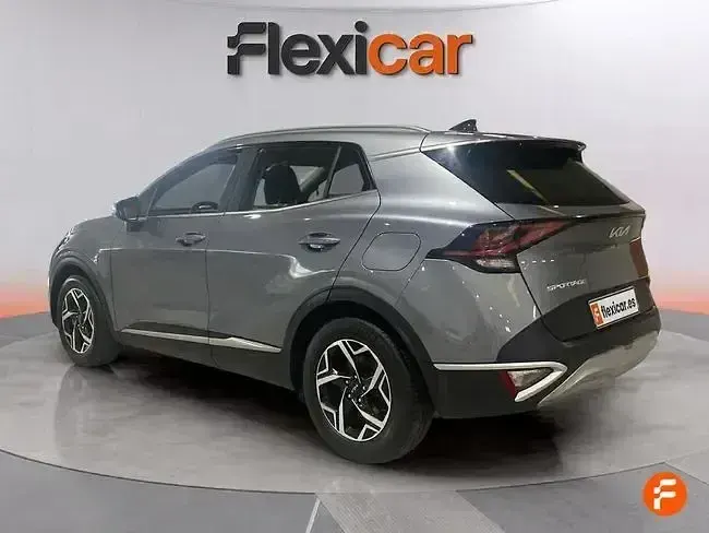 Usado Kia Sportage 136 CV (100 kW) 2023 Gris SUV