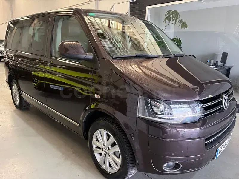 Usado VW Caravelle Comfortline 180 CV (132 kW) 2014 Marrón Van
