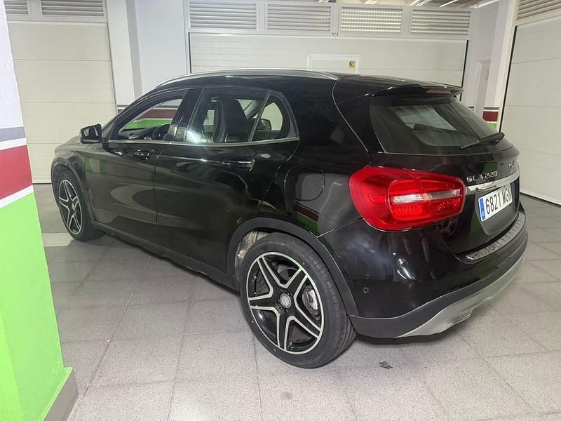 Usado Mercedes GLA200 Urban 136 CV (100 kW) 2017 Negro SUV