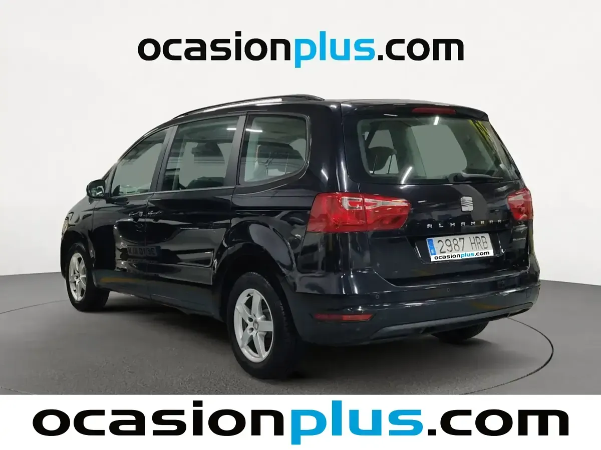 Usado Seat Alhambra Reference 140 CV (102 kW) 2013 Negro Monovolumen