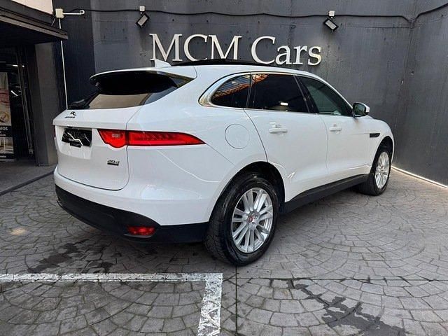 Usado Jaguar F-Pace Prestige 180 CV (132 kW) 2016 Blanco SUV