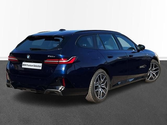 Usado BMW 520 Shadowline 197 CV (144 kW) 2024 Azul Familiar