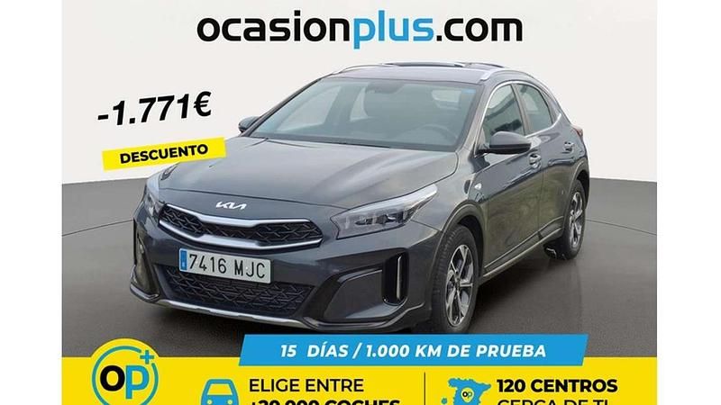 Usado Kia XCeed 120 CV (88 kW) 2023 Gris SUV