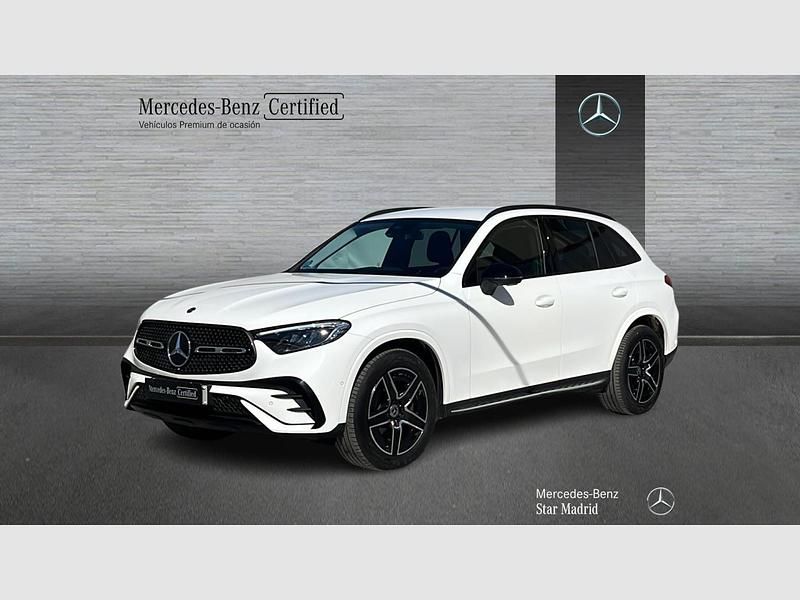 Usado Mercedes GLC220 AMG line 197 CV (144 kW) 2025 Blanco polar  pintura unicolor