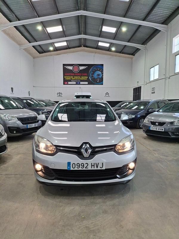Usado Renault Mégane III Business 95 CV (69 kW) 2014 Gris