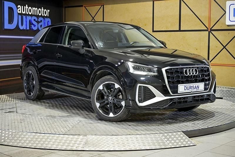 Usado Audi Q2 S-Line 116 CV (85 kW) 2023 Negro SUV