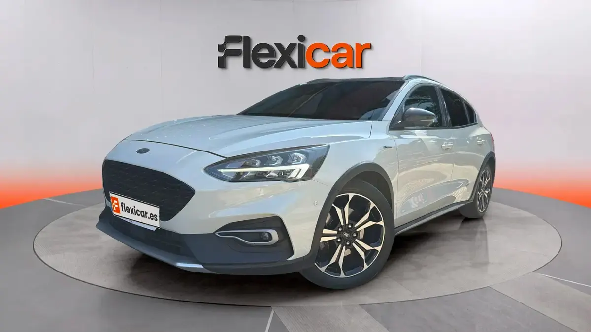 Usado Ford Focus Active 125 CV (91 kW) 2019 Beige Berlina