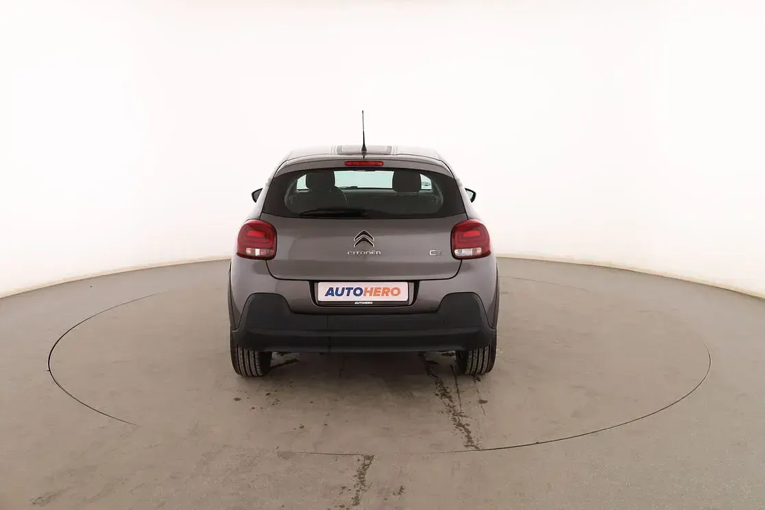 Usado Citroën C3 102 CV (75 kW) 2023 Gris Utilitario