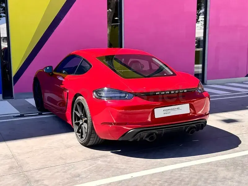 Usado Porsche 718 400 CV (294 kW) 2024 Rojo Coupe