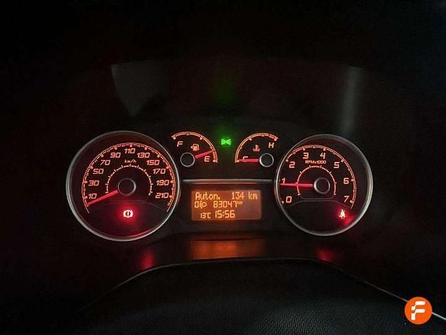 Usado Fiat Doblò 95 CV (69 kW) 2022 Blanco Monovolumen