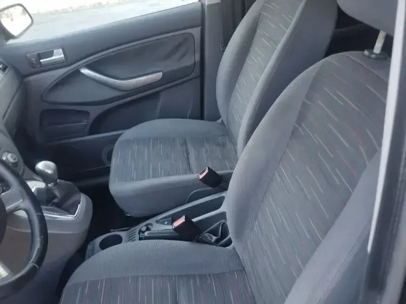 Usado Ford C-MAX Trend 90 CV (66 kW) 2009 Negro Monovolumen
