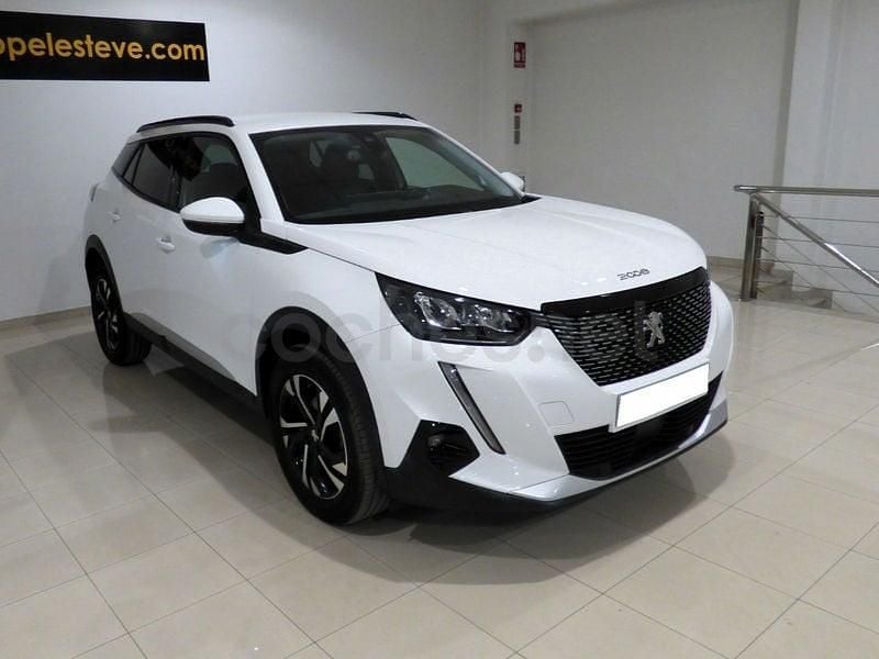 Usado Peugeot 2008 Active 110 CV (80 kW) 2022 Blanco SUV