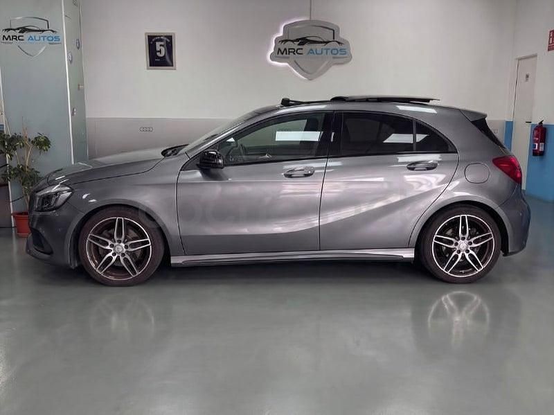 Usado Mercedes A200 AMG line 136 CV (100 kW) 2016 Gris / plata Berlina