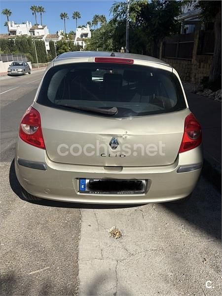 Marrón Usado 2008 Renault Clio II Authentique Berlina | 4000 € (Precio justo) - Imagen 1/2