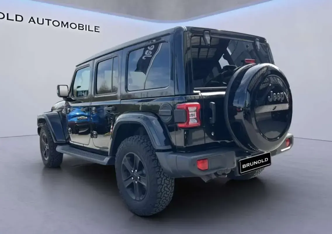 Usado Jeep Wrangler Unlimited Sahara 200 CV (147 kW) 2019 Negro SUV