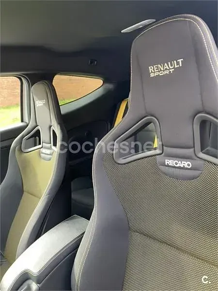 Usado Renault Mégane III 250 CV (183 kW) 2011 Blanco Berlina