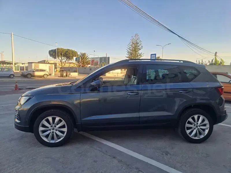 Usado Seat Ateca Style 110 CV (80 kW) 2021 Azul SUV