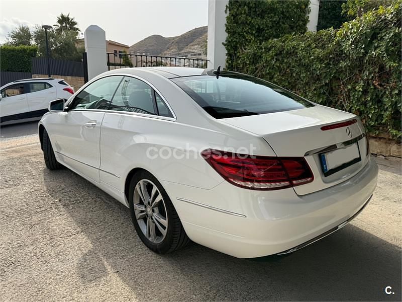 Usado Mercedes E200 184 CV (135 kW) 2014 Blanco Coupe