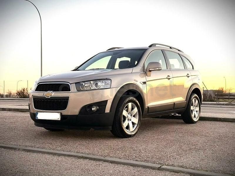 Usado Chevrolet Captiva LT 163 CV (119 kW) 2011 Beige SUV