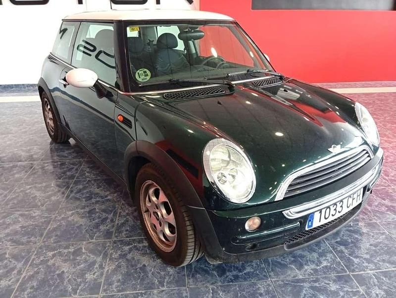 Usado Mini ONE 90 CV (66 kW) 2003 Verde Utilitario