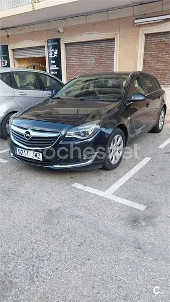 Usado Opel Insignia Selective 120 CV (88 kW) 2016 Negro Berlina