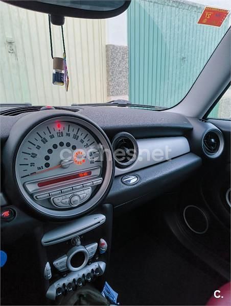 Usado Mini Cooper 120 CV (88 kW) 2008 Rojo Utilitario