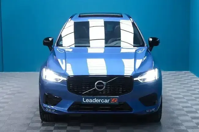 Usado Volvo XC60 R-Design 235 CV (172 kW) 2021 Azul SUV