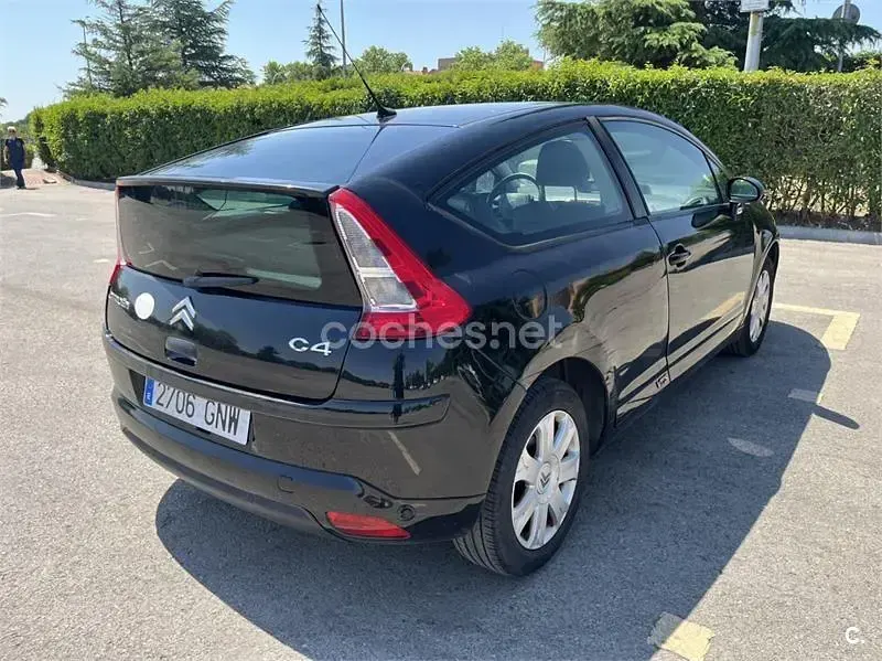 Usado Citroën C4 90 CV (66 kW) 2009 Negro Berlina