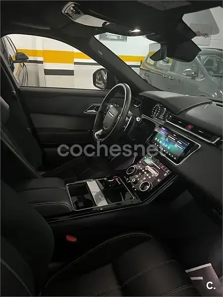 Usado Land Rover Range Rover Velar R-Dynamic 240 CV (176 kW) 2018 Gris / plata SUV