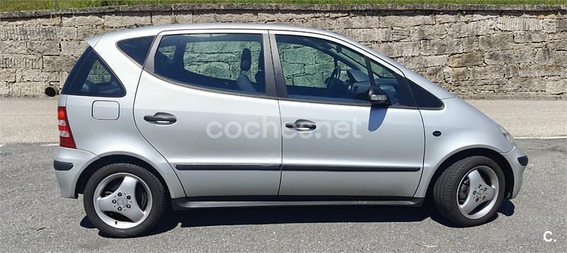 Usado Mercedes A170 Classic 95 CV (69 kW) 2003 Gris / plata Utilitario