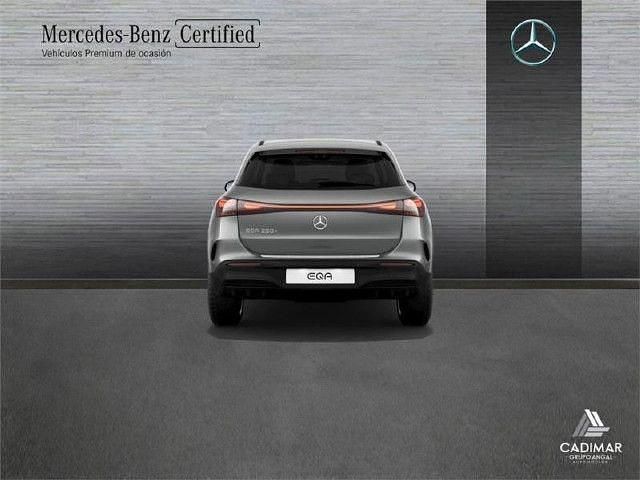 Usado Mercedes EQA250 AMG 139 kW (190 CV) 2025 Gris montaña SUV