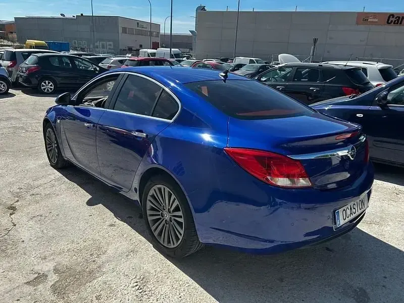 Usado Opel Insignia Excellence 160 CV (117 kW) 2013 Azul Berlina