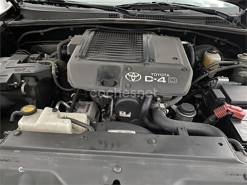Usado Toyota Land Cruiser 173 CV (127 kW) 2008 Negro SUV