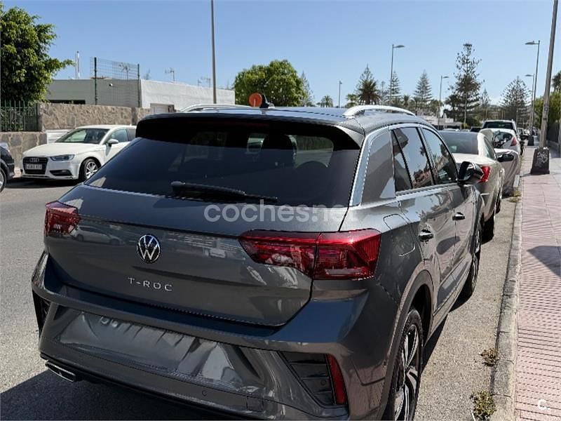 Usado VW T-Roc Advance 110 CV (80 kW) 2022 Gris / plata SUV