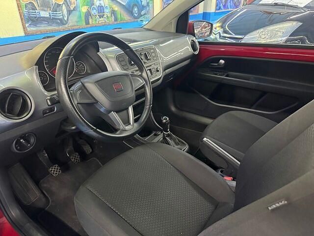 Usado Seat Mii Style 75 CV (55 kW) 2012 Rojo Utilitario