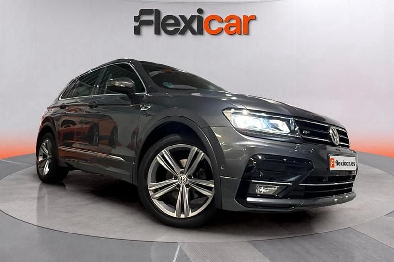 Gris Usado 2019 VW Tiguan Sportline SUV | 24.490 € (Buen precio) - Imagen 1/4