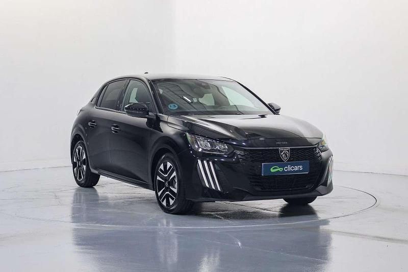 Usado Peugeot 208 Allure 102 CV (75 kW) 2025 Negro Utilitario